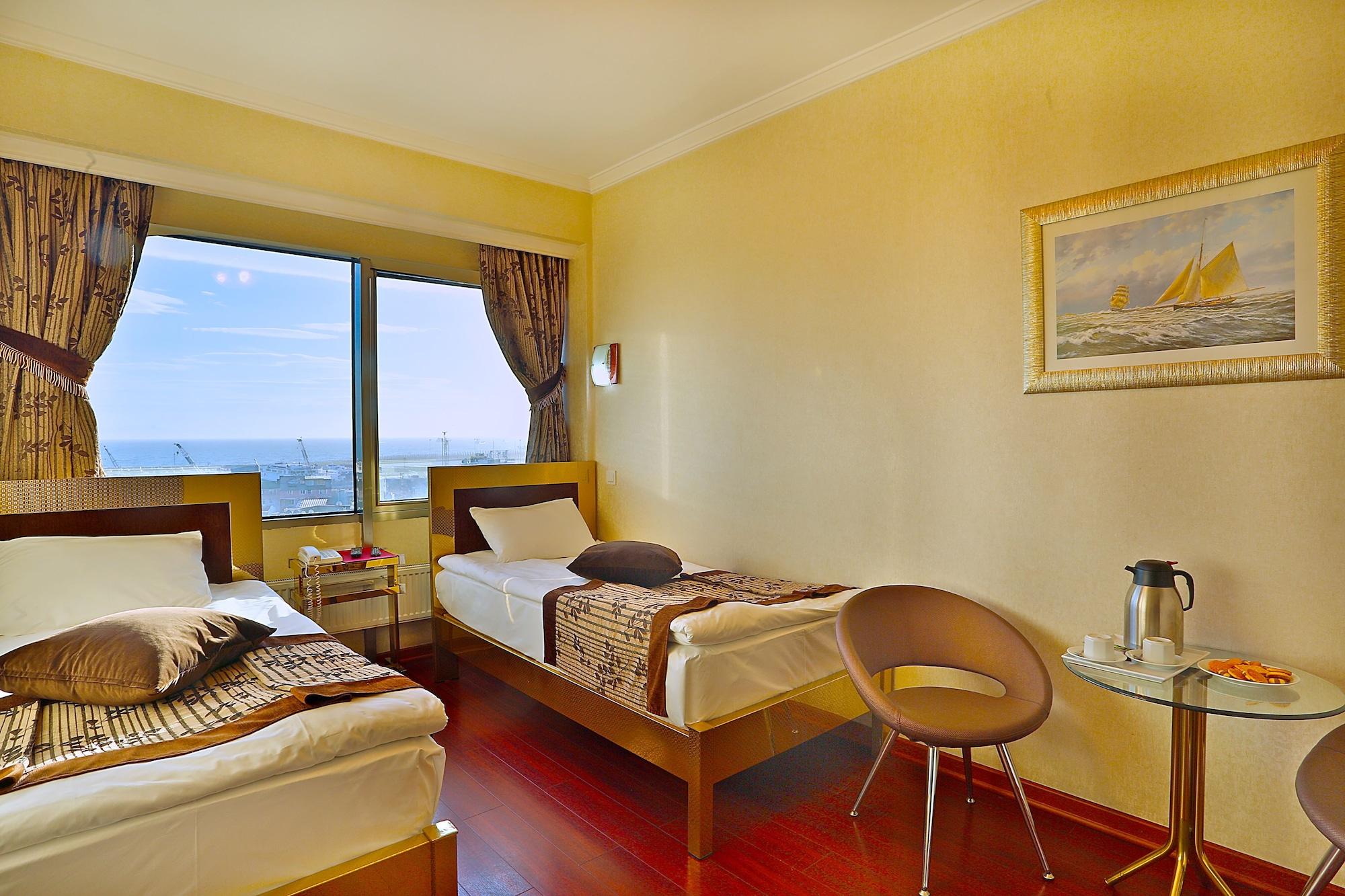 Grand Madrid Hotel 이스탄불 외부 사진