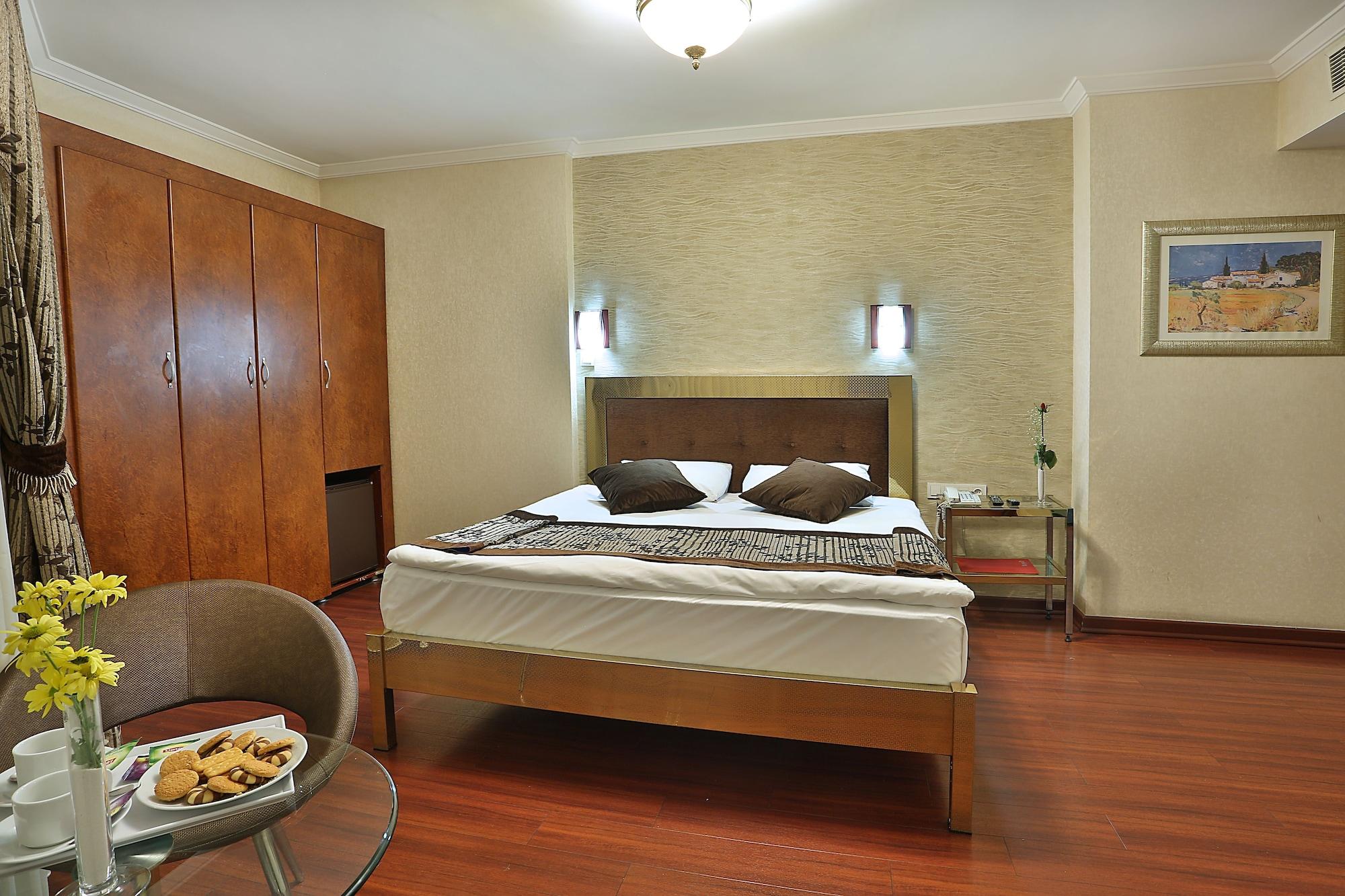 Grand Madrid Hotel 이스탄불 외부 사진