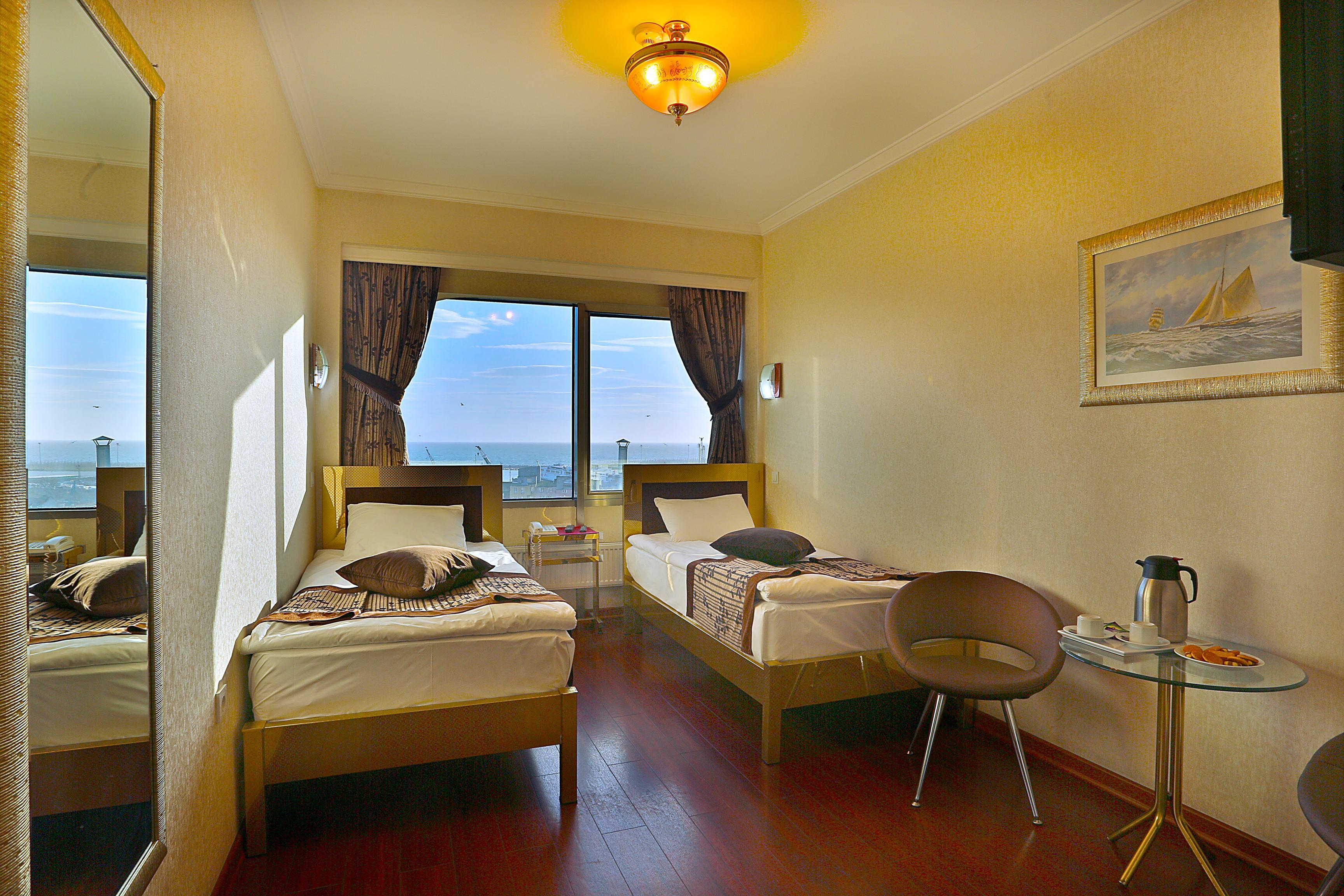 Grand Madrid Hotel 이스탄불 외부 사진